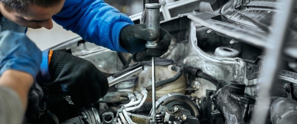 Grejači motora: simptomi kvara, provera i sigurna zamena